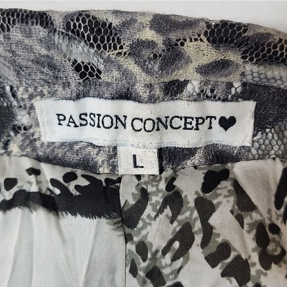Passion Concept Blouse - Picture 2 of 14